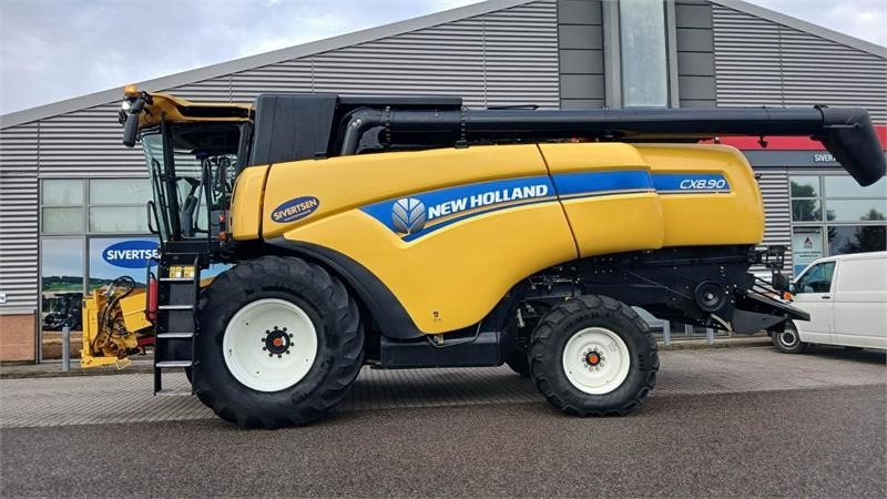 New Holland CX8.90 SLH  - Cosechadora de granos: foto 1 New Holland CX8.90 SLH  - Cosechadora de granos: foto 1