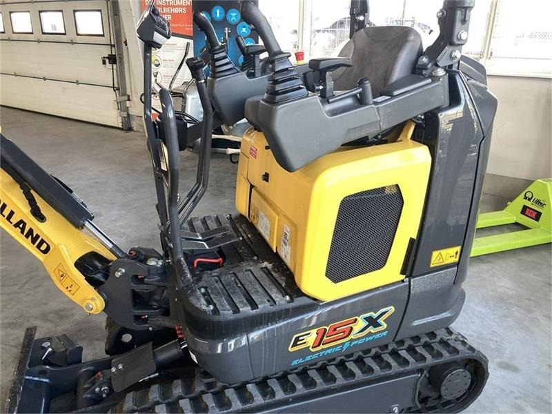 Miniexcavadora New Holland E15x Elektrisk: foto 6 Miniexcavadora New Holland E15x Elektrisk: foto 6