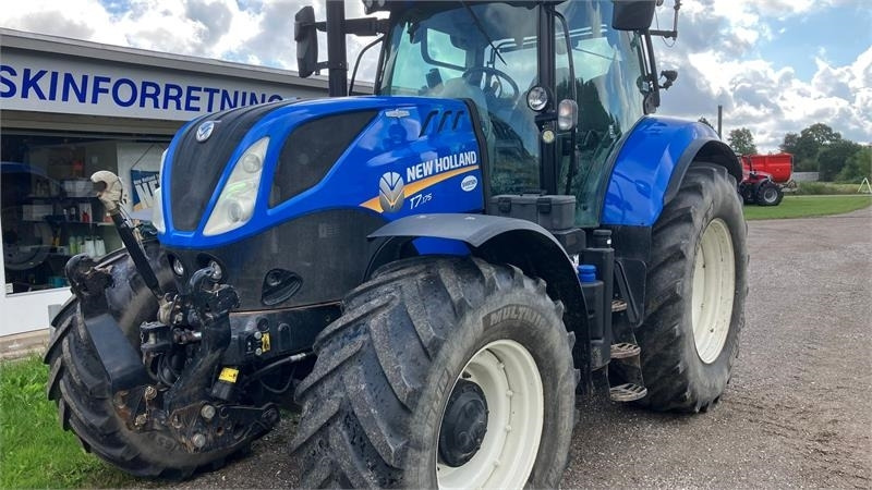 New Holland T7.175 Auto Command - Tractor: foto 2 New Holland T7.175 Auto Command - Tractor: foto 2