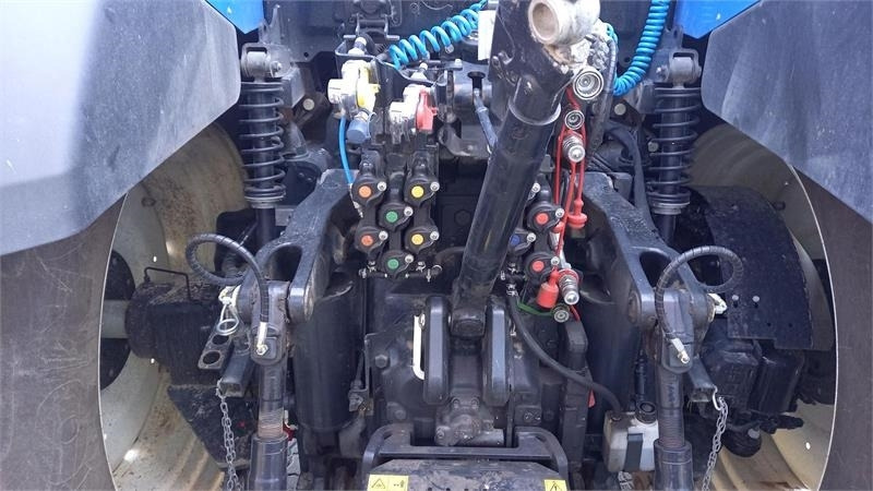 New Holland T7.315 HD - Tractor: foto 5 New Holland T7.315 HD - Tractor: foto 5