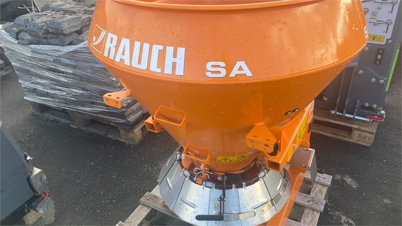 Rauch SA 360 PTO - Esparcidor de sal para Vehículo municipal: foto 2 Rauch SA 360 PTO - Esparcidor de sal para Vehículo municipal: foto 2
