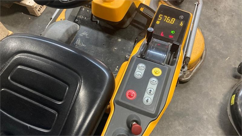 Stiga Park Pro 540IX 4WD 125 Combi Pro el. - Cortacésped: foto 5 Stiga Park Pro 540IX 4WD 125 Combi Pro el. - Cortacésped: foto 5