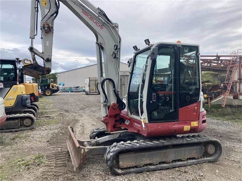 Takeuchi TB260 - Miniexcavadora: foto 1 Takeuchi TB260 - Miniexcavadora: foto 1
