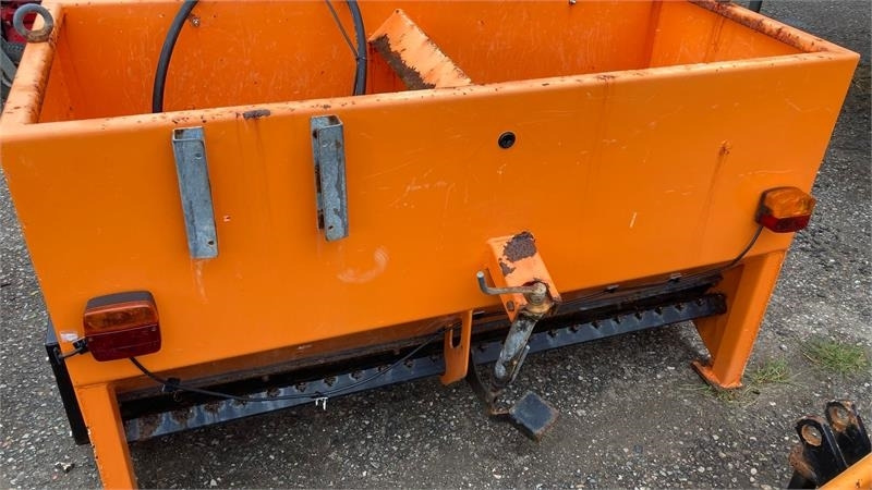 Westbjörn 1500S Hydraulisk - Esparcidor de sal para Vehículo municipal: foto 2 Westbjörn 1500S Hydraulisk - Esparcidor de sal para Vehículo municipal: foto 2