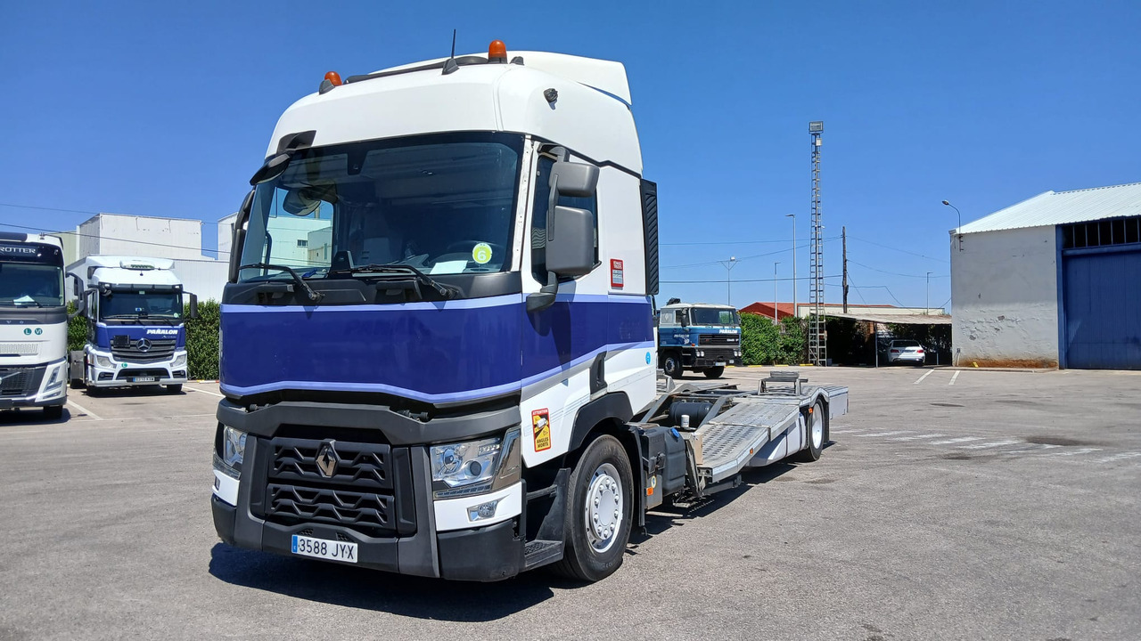 RENAULT T 520 - Camión portavehículos: foto 1 RENAULT T 520 - Camión portavehículos: foto 1