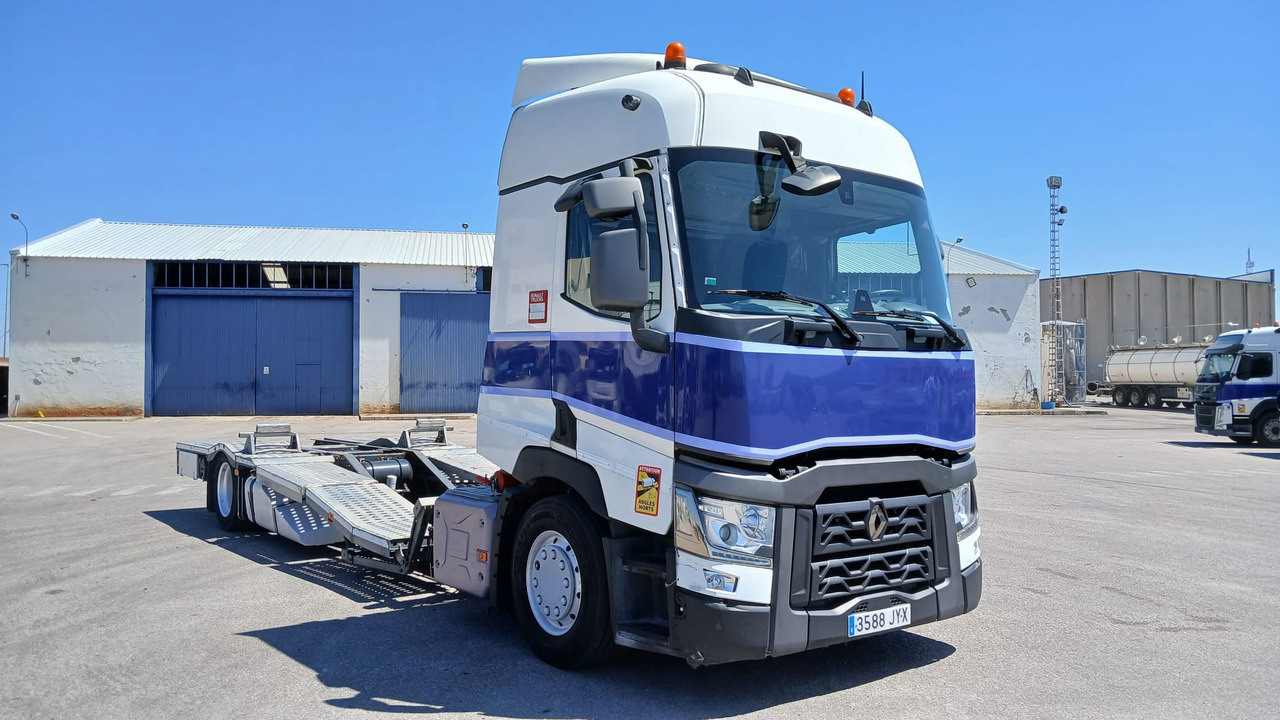 RENAULT T 520 - Camión portavehículos: foto 2 RENAULT T 520 - Camión portavehículos: foto 2