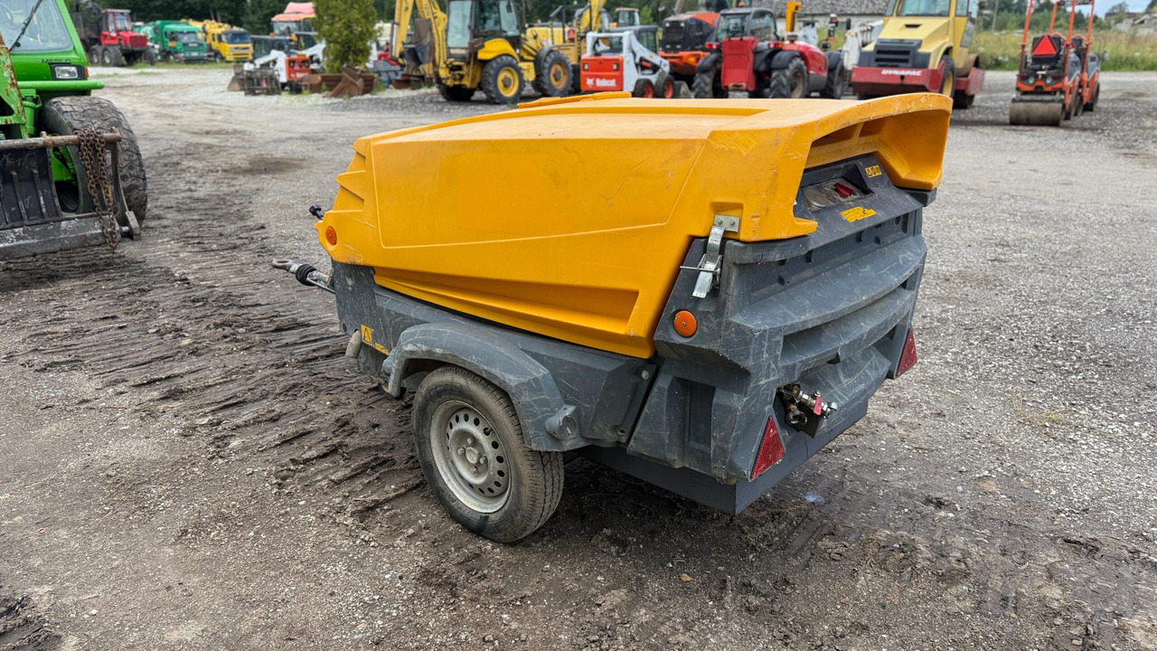 ATLAS COPCO XAS67KD - Compresor de aire: foto 2 ATLAS COPCO XAS67KD - Compresor de aire: foto 2