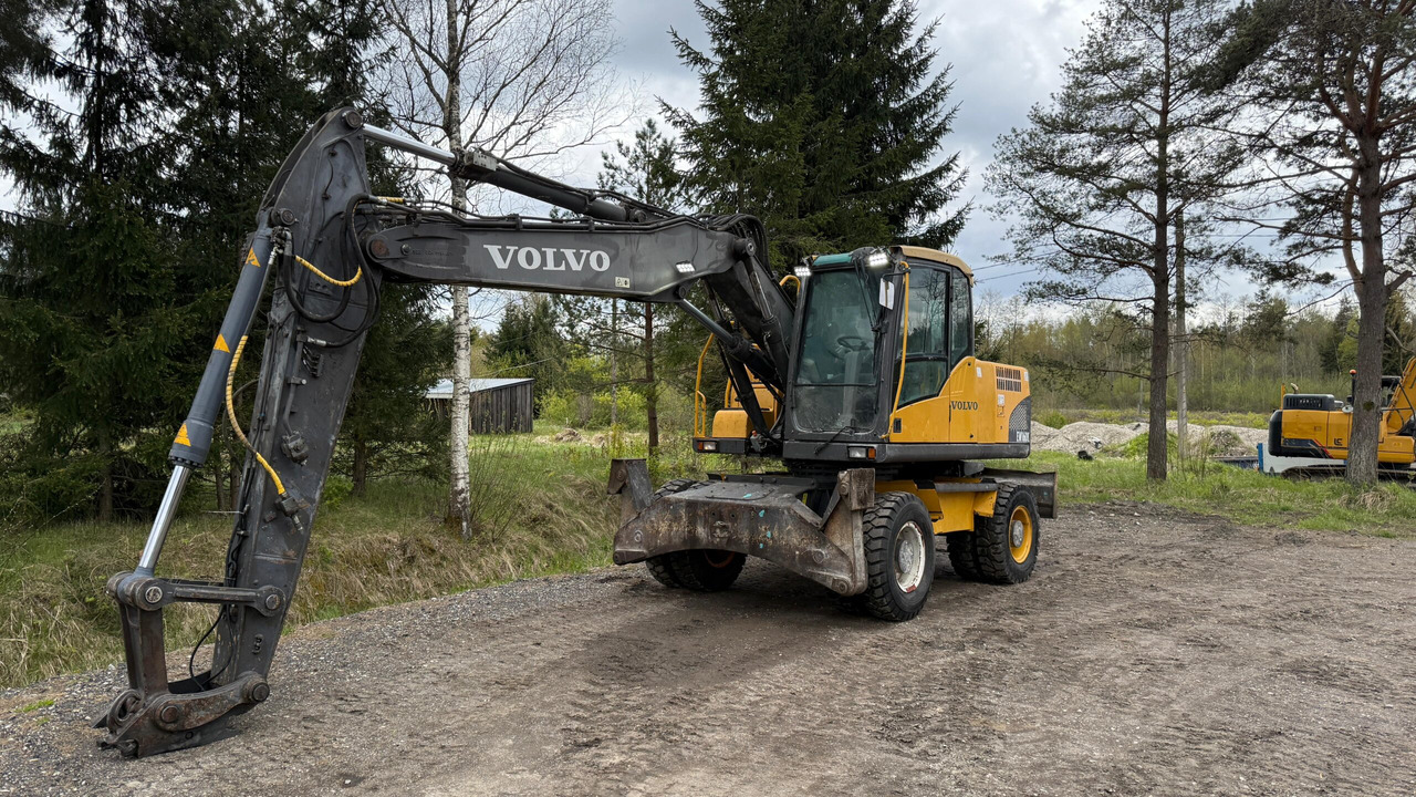VOLVO EW160C - Excavadora de ruedas: foto 1 VOLVO EW160C - Excavadora de ruedas: foto 1