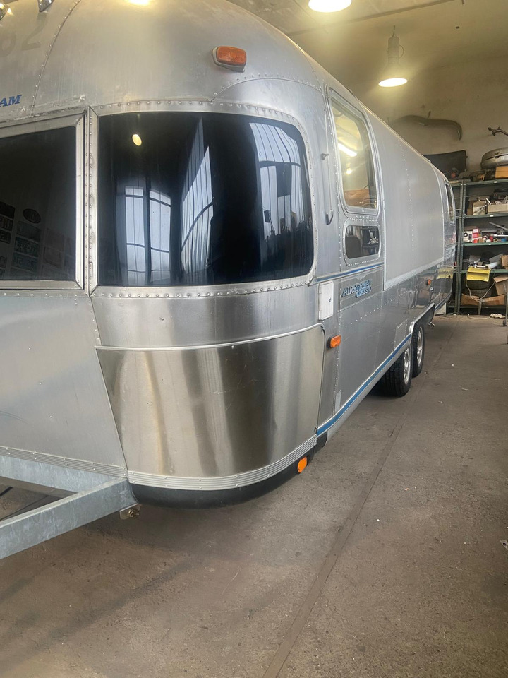 Leasing para 1992 Airstream Classic 1992 Airstream Classic – Fully Rebuilt Vintage Travel Trailer 1992 Airstream Classic 1992 Airstream Classic – Fully Rebuilt Vintage Travel Trailer: foto 11