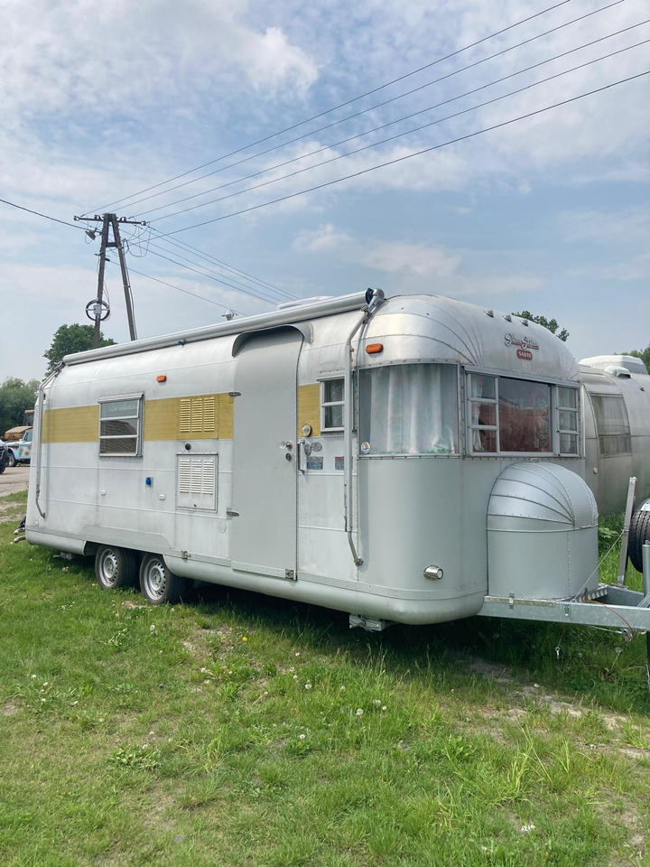 1968 Airstream Silver Streak 1968 Airstream Silver Streak – Fully Rebuilt Vintage Travel Trailer - Autocaravana: foto 1 1968 Airstream Silver Streak 1968 Airstream Silver Streak – Fully Rebuilt Vintage Travel Trailer - Autocaravana: foto 1