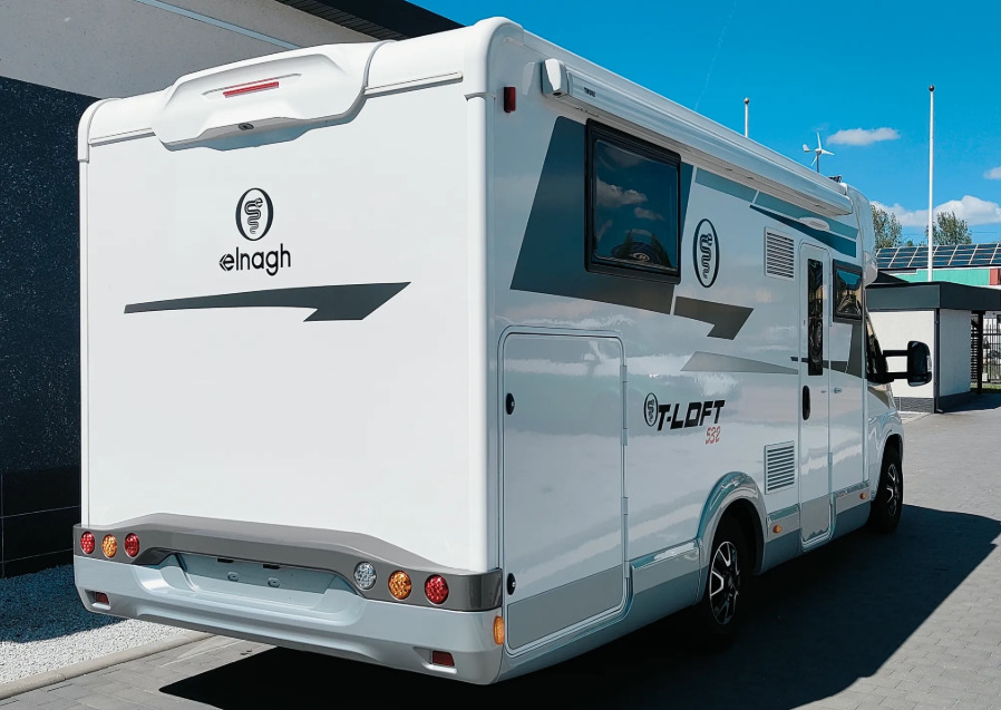 Fiat Ducato Elnagh T-Loft 532 Motorhome | 2024 | Winter Package | Solar Panel | Reversing Camera | Alarm | 17,000 km - Autocaravana: foto 4 Fiat Ducato Elnagh T-Loft 532 Motorhome | 2024 | Winter Package | Solar Panel | Reversing Camera | Alarm | 17,000 km - Autocaravana: foto 4