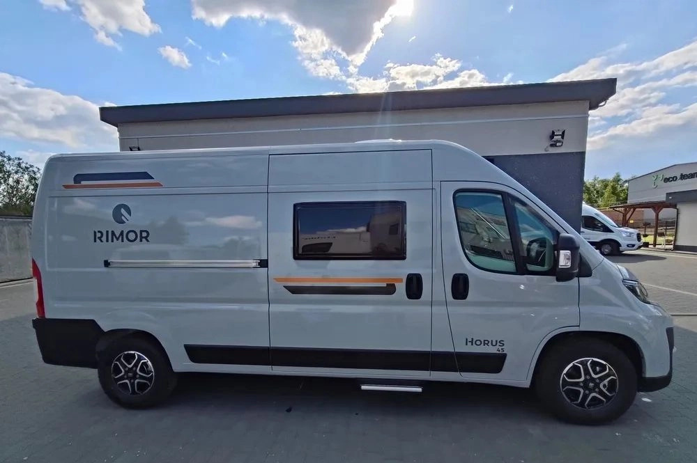 Fiat Ducato Rimor Horus 45 NEW AUTOMAT Grau Truma Diesel Lampen FULL LED 4-Sitzer - Cámper: foto 5 Fiat Ducato Rimor Horus 45 NEW AUTOMAT Grau Truma Diesel Lampen FULL LED 4-Sitzer - Cámper: foto 5