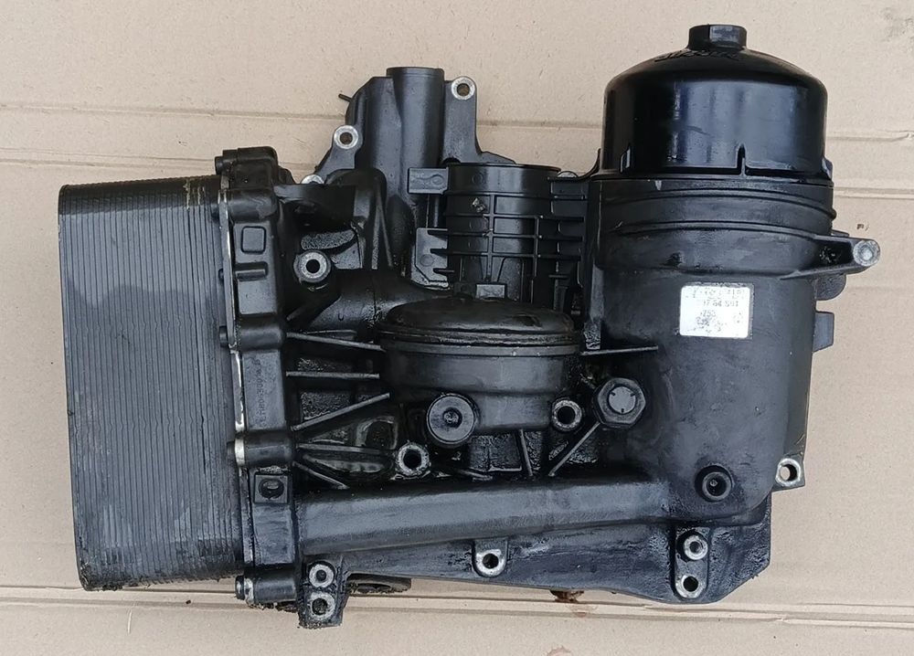 DAF XF 106 EURO 6 MX13 PODSTAWA FILTRA CHŁODNICY OLEJU - Enfriador de aceite para Camión: foto 1 DAF XF 106 EURO 6 MX13 PODSTAWA FILTRA CHŁODNICY OLEJU - Enfriador de aceite para Camión: foto 1