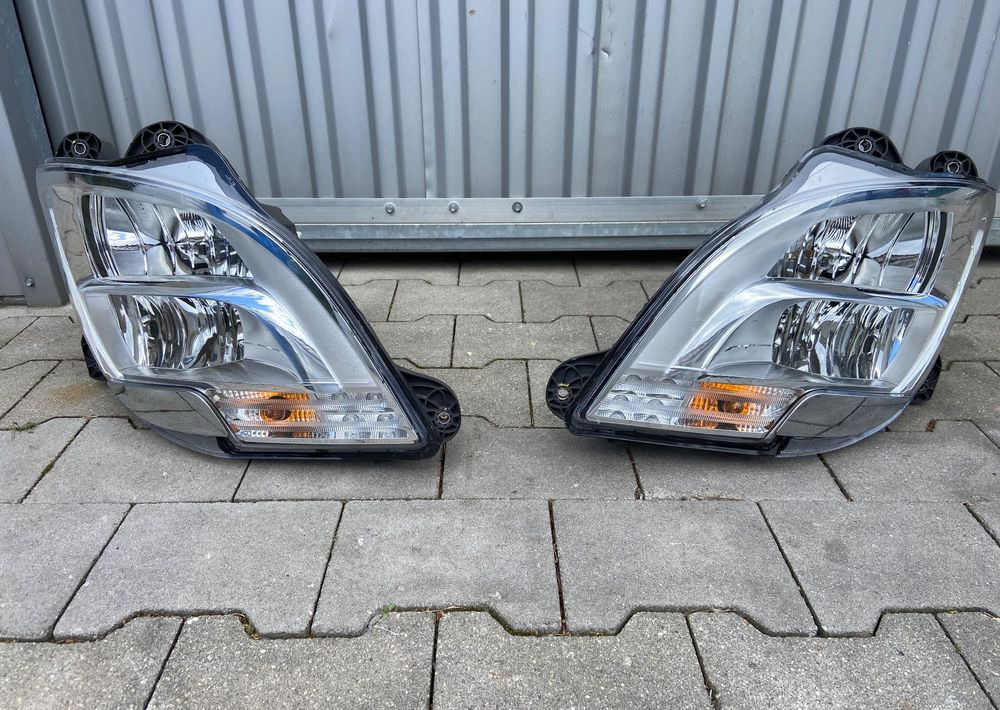 Lampy LED DAF XF 106 euro 6 komplet reflektory - Luz/ Iluminación para Camión: foto 1 Lampy LED DAF XF 106 euro 6 komplet reflektory - Luz/ Iluminación para Camión: foto 1