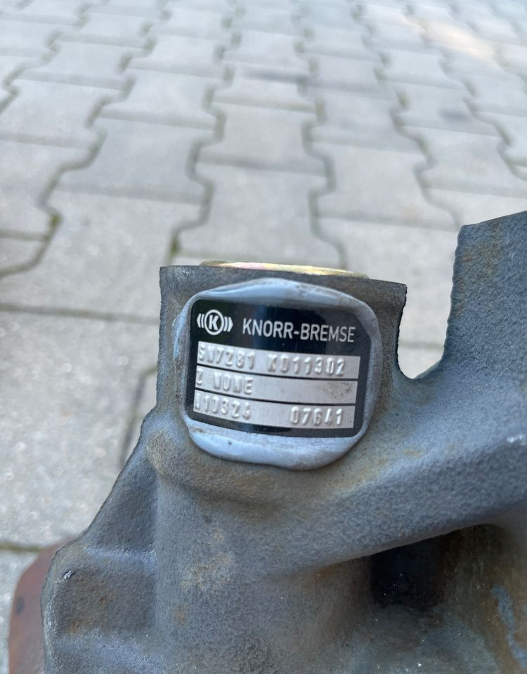 NOWY zacisk hamulcowy Knorr Bremse SN7281 Schmitz - Piezas de freno para Camión: foto 4 NOWY zacisk hamulcowy Knorr Bremse SN7281 Schmitz - Piezas de freno para Camión: foto 4