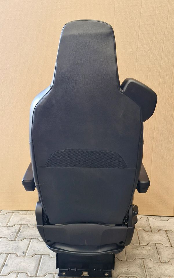 SCANIA R S FOTEL PASAŻERA FULL OPCJA SKÓRA - Asiento para Camión: foto 2 SCANIA R S FOTEL PASAŻERA FULL OPCJA SKÓRA - Asiento para Camión: foto 2