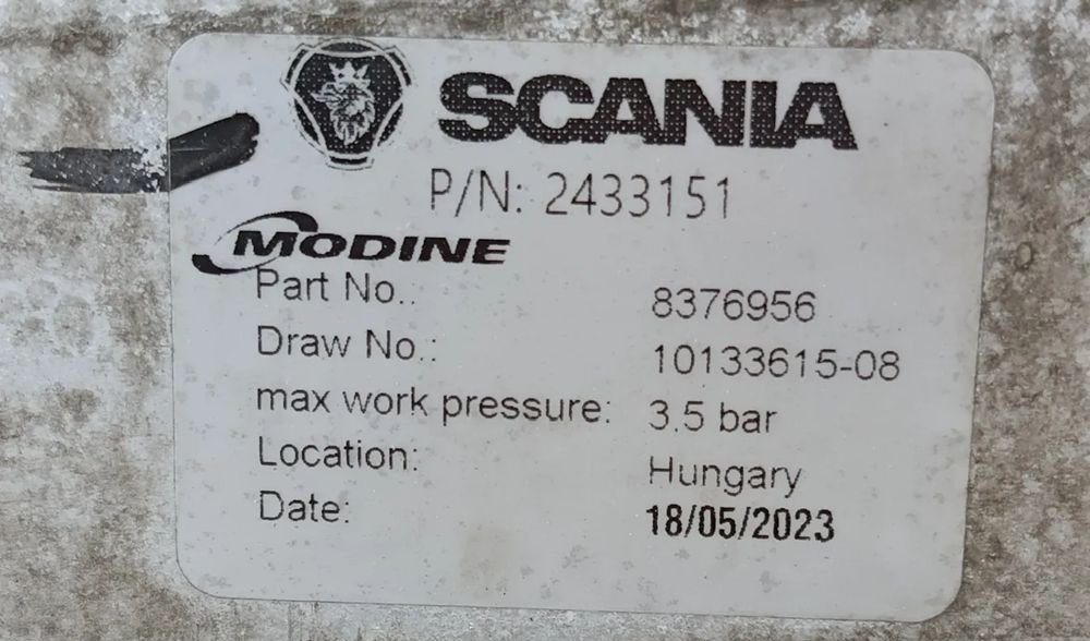 Scania S CHŁODNICA POWIETRZA INTERCOOLER 2433151 - Sistema de refrigeración: foto 3 Scania S CHŁODNICA POWIETRZA INTERCOOLER 2433151 - Sistema de refrigeración: foto 3