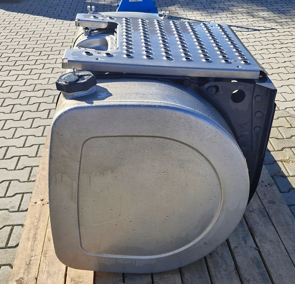 VOLVO FH4 FH5 RENAULT GAMA T ZBIORNIK PALIWA 480L - Depósito de combustible para Camión: foto 2 VOLVO FH4 FH5 RENAULT GAMA T ZBIORNIK PALIWA 480L - Depósito de combustible para Camión: foto 2