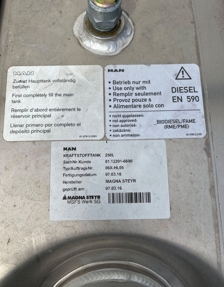 Sistema de combustible para Camión Zbiornik paliwa MAN TGX TGS 250 litrów kompletny: foto 6