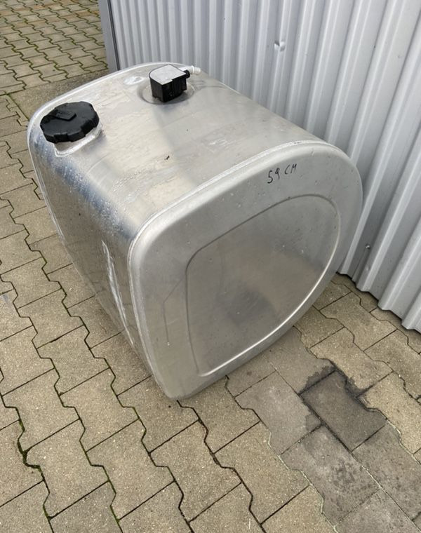 Zbiornik paliwa Volvo FH FM Renault 240 litrów jak NOWY bak - Depósito de combustible para Camión: foto 2 Zbiornik paliwa Volvo FH FM Renault 240 litrów jak NOWY bak - Depósito de combustible para Camión: foto 2