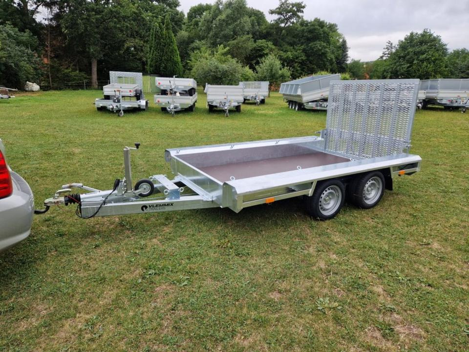 Bau- Maschinentransporte 2,7t Minibagger PKW-Anhänger - Remolque porta maquinaria: foto 1 Bau- Maschinentransporte 2,7t Minibagger PKW-Anhänger - Remolque porta maquinaria: foto 1