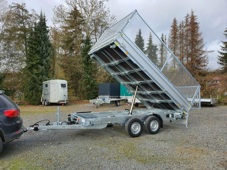 Böckmann PKW-Anhänger 3,5to, Dreiseitenkipper, Gitter - Remolque volquete: foto 2 Böckmann PKW-Anhänger 3,5to, Dreiseitenkipper, Gitter - Remolque volquete: foto 2