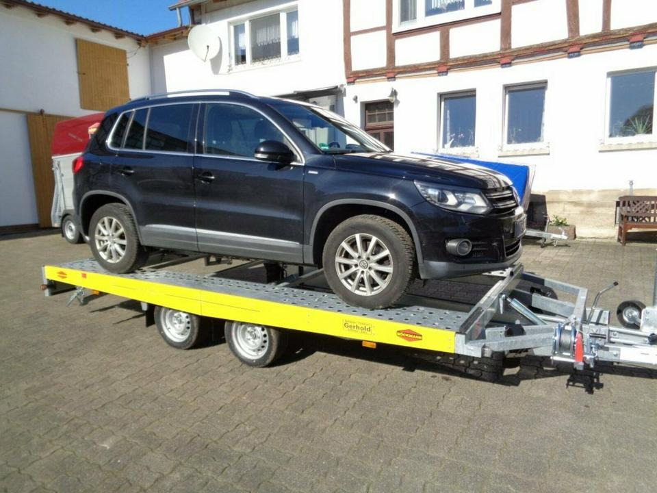 Böckmann PKW-Anhänger, Autotransporter, 3,0to. kippbar, 100 km/h - Remolque portavehículos: foto 1 Böckmann PKW-Anhänger, Autotransporter, 3,0to. kippbar, 100 km/h - Remolque portavehículos: foto 1