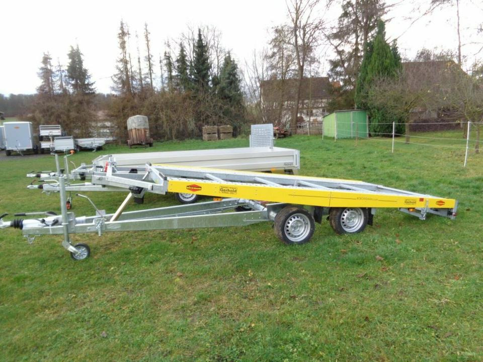 Böckmann PKW-Anhänger, Autotransporter, 3,5to. kippbar, 100 km/h - Remolque portavehículos: foto 1 Böckmann PKW-Anhänger, Autotransporter, 3,5to. kippbar, 100 km/h - Remolque portavehículos: foto 1