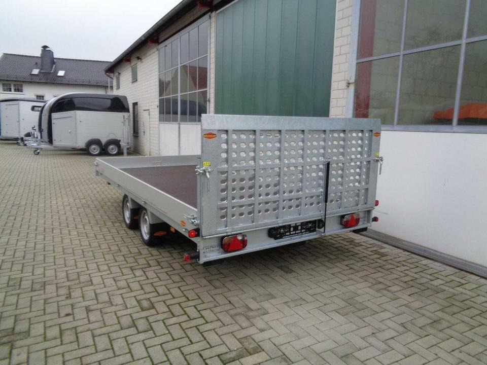 Böckmann PKW-Anhänger, Universaltransporter 3,5 to. - Remolque portavehículos: foto 3 Böckmann PKW-Anhänger, Universaltransporter 3,5 to. - Remolque portavehículos: foto 3