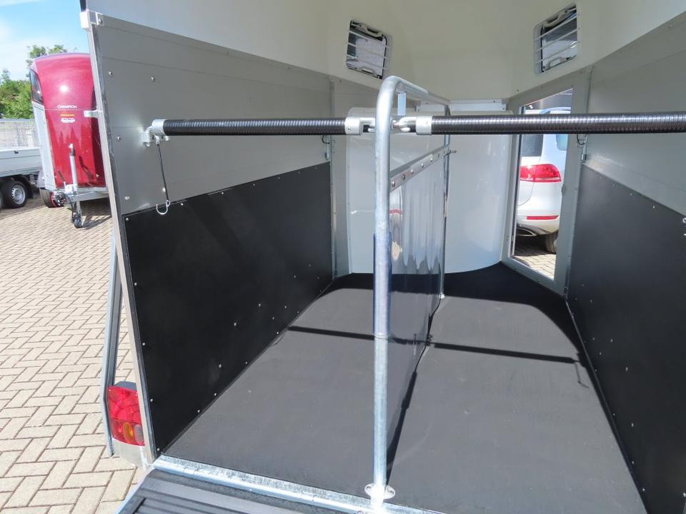Remolque para caballos Böckmann Pferdeanhänger Champion Esprit Flügeltür Sattelkammer: foto 11
