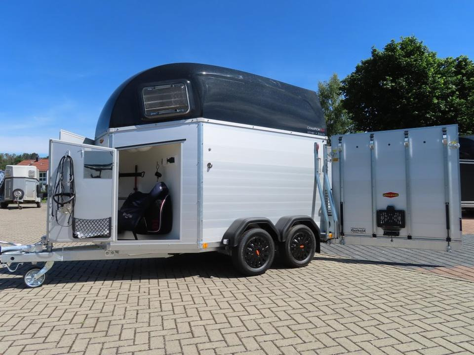 Böckmann Pferdeanhänger Champion Esprit Flügeltür Sattelkammer - Remolque para caballos: foto 1 Böckmann Pferdeanhänger Champion Esprit Flügeltür Sattelkammer - Remolque para caballos: foto 1
