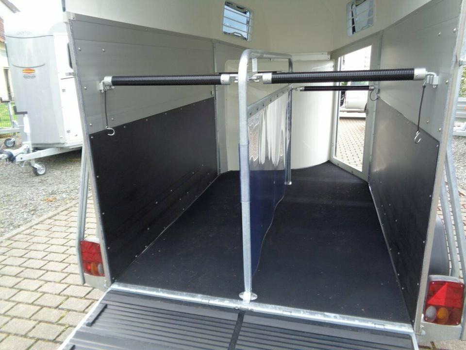 Remolque para caballos Böckmann, Pferdeanhänger, Champion s+b, 2,4to. Saka, 100 km/h: foto 8 Remolque para caballos Böckmann, Pferdeanhänger, Champion s+b, 2,4to. Saka, 100 km/h: foto 8