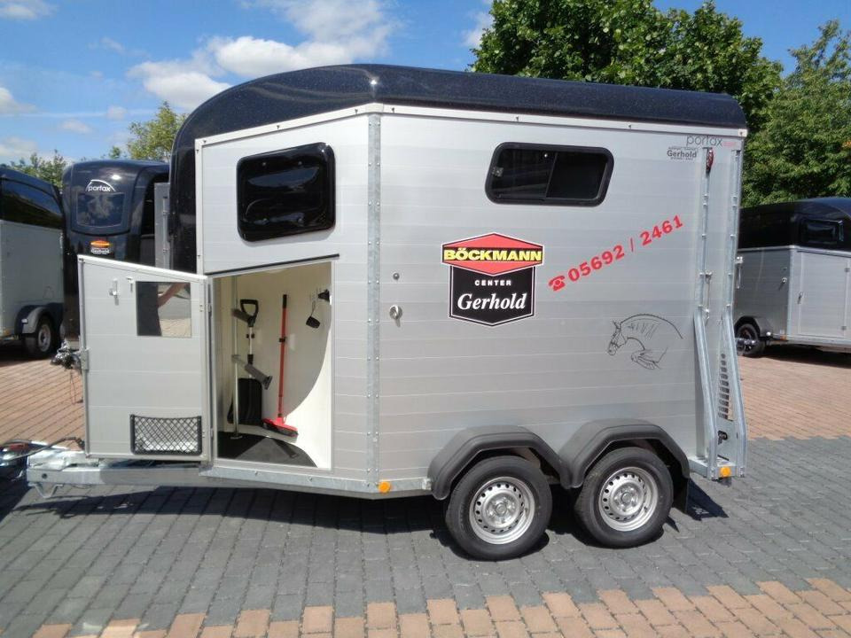 Böckmann Pferdeanhänger, Portax Esprit, SaKa.Flügeltür,100 km/h - Remolque para caballos: foto 4 Böckmann Pferdeanhänger, Portax Esprit, SaKa.Flügeltür,100 km/h - Remolque para caballos: foto 4