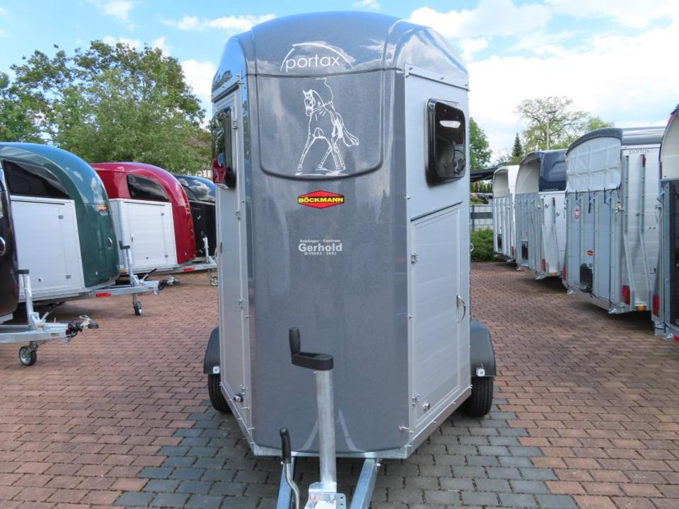 Böckmann Pferdeanhänger, Portax,Sondermodell Aluboden, Sattelkam. - Remolque para caballos: foto 2 Böckmann Pferdeanhänger, Portax,Sondermodell Aluboden, Sattelkam. - Remolque para caballos: foto 2
