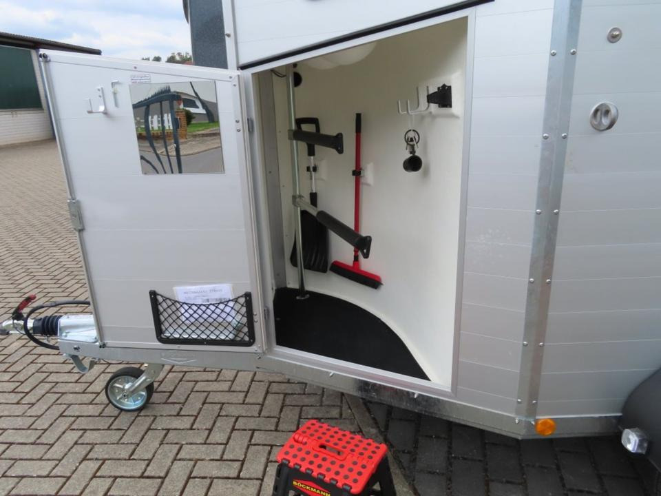 Böckmann Pferdeanhänger, Portax,Sondermodell Aluboden, Sattelkam. - Remolque para caballos: foto 3 Böckmann Pferdeanhänger, Portax,Sondermodell Aluboden, Sattelkam. - Remolque para caballos: foto 3