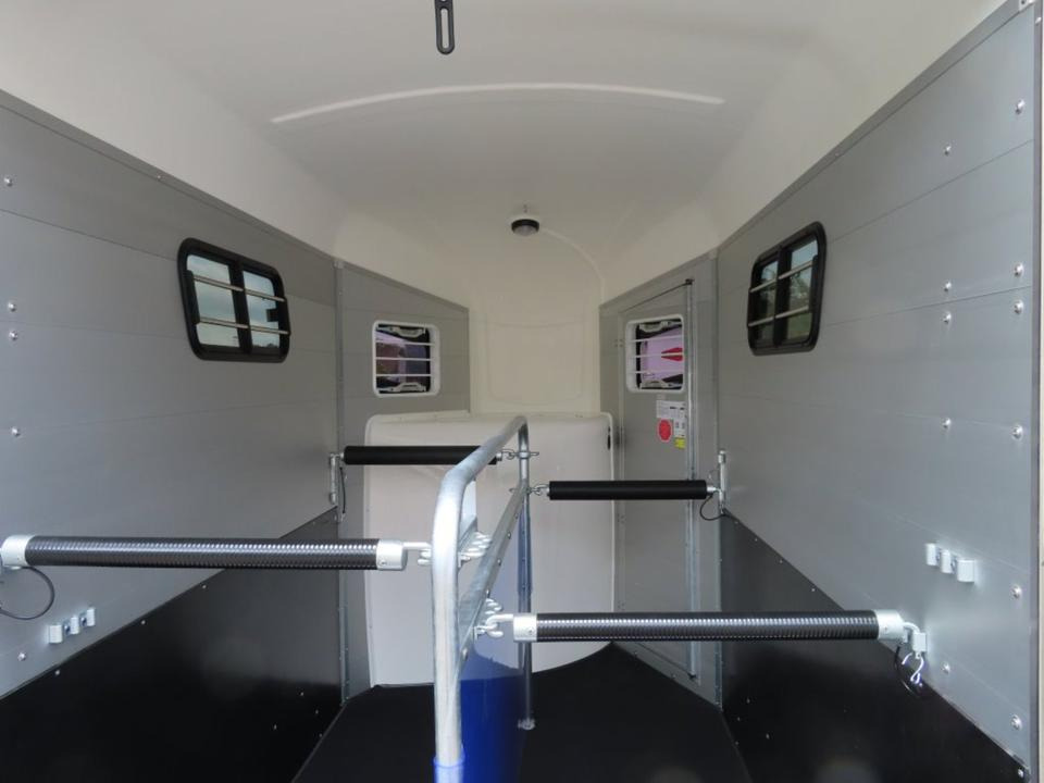 Böckmann Pferdeanhänger, Portax,Sondermodell Aluboden, Sattelkam. - Remolque para caballos: foto 5 Böckmann Pferdeanhänger, Portax,Sondermodell Aluboden, Sattelkam. - Remolque para caballos: foto 5