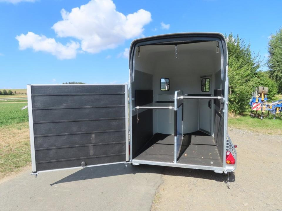 Remolque para caballos Cheval, Pferdeanhänger , 2,0 to. SaKa, , 100 km/h, Tür/Rampe: foto 6 Remolque para caballos Cheval, Pferdeanhänger , 2,0 to. SaKa, , 100 km/h, Tür/Rampe: foto 6