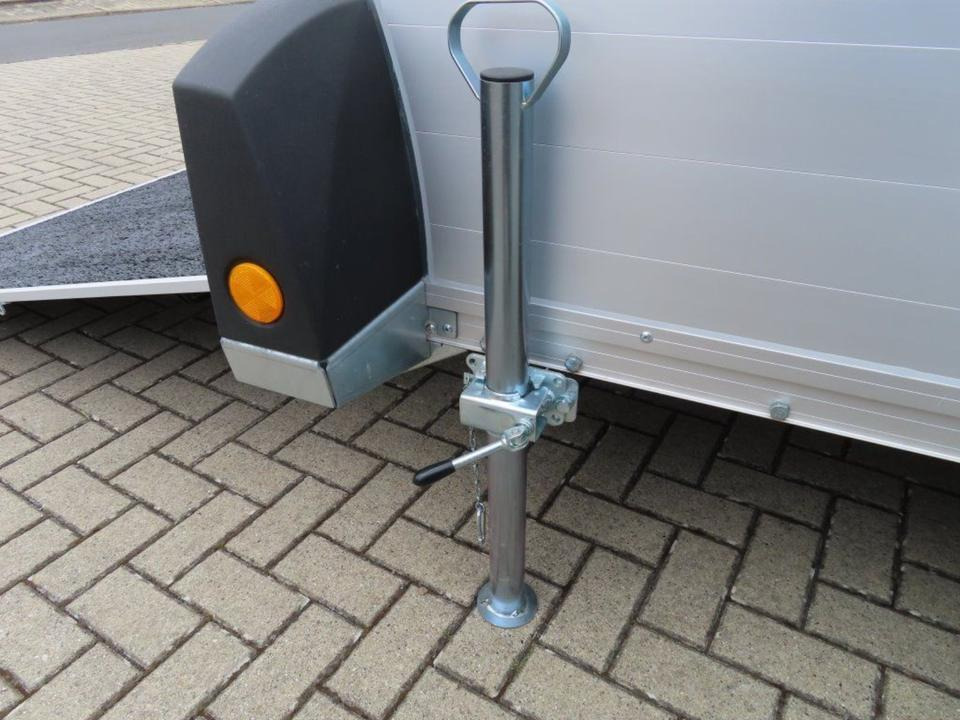 Kofferanhänger Motorradanhänger Mietanhänger Umzug Leihanhänger - Remolque para moto: foto 3 Kofferanhänger Motorradanhänger Mietanhänger Umzug Leihanhänger - Remolque para moto: foto 3