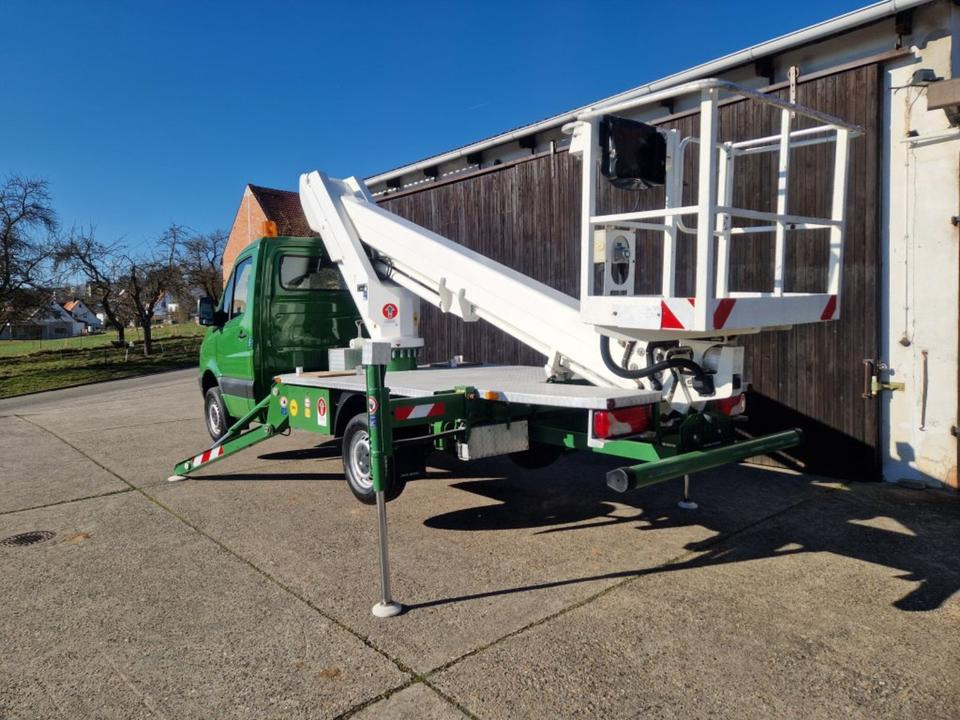 Mercedes Wumag Arbeitsbühne Hubsteiger Hebebühne 3,5t 22m - Camión con plataforma elevadora: foto 5 Mercedes Wumag Arbeitsbühne Hubsteiger Hebebühne 3,5t 22m - Camión con plataforma elevadora: foto 5
