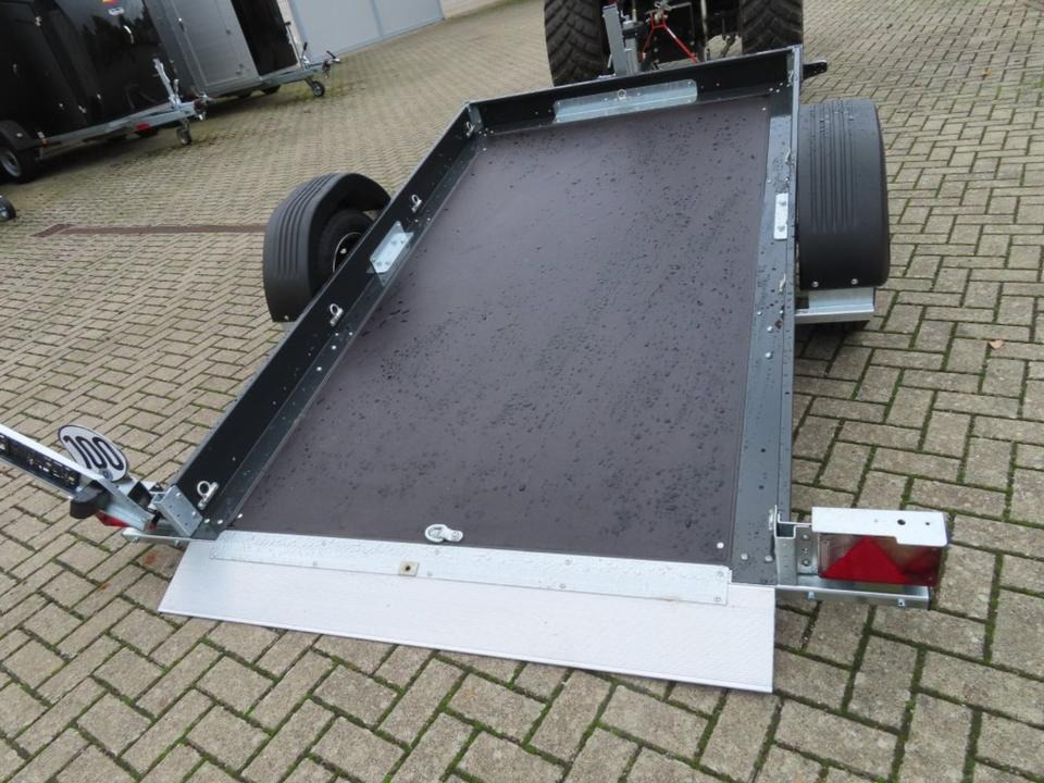 PKW Absenkanhänger, Unsinn, 750 kg, ungebremst, 100 km/h - Remolque plataforma/ Caja abierta: foto 5 PKW Absenkanhänger, Unsinn, 750 kg, ungebremst, 100 km/h - Remolque plataforma/ Caja abierta: foto 5