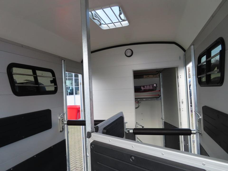 Leasing para  Pferdeanhänger Böckmann Portax L-SR 23 WCF 100km/h Pferdeanhänger Böckmann Portax L-SR 23 WCF 100km/h: foto 17