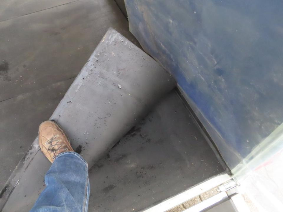 Remolque para caballos Pferdeanhänger Cheval Liberte MAXI 2 Sattelraum 100 km/h Kamera: foto 16