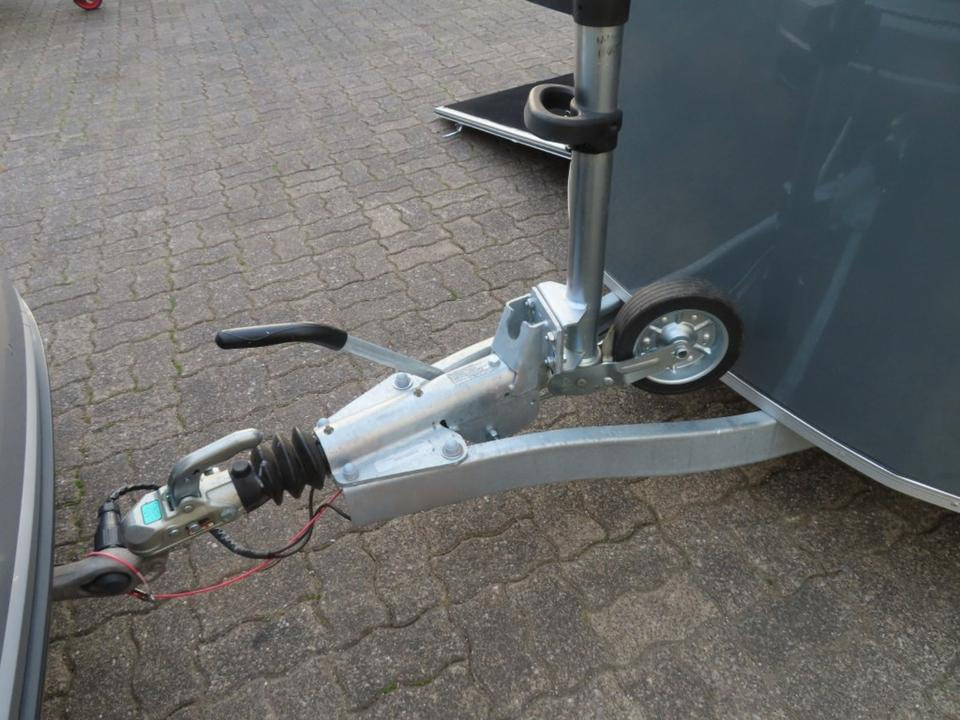 Remolque para caballos Pferdeanhänger Cheval Liberte MAXI 2 Sattelraum 100 km/h Kamera: foto 20