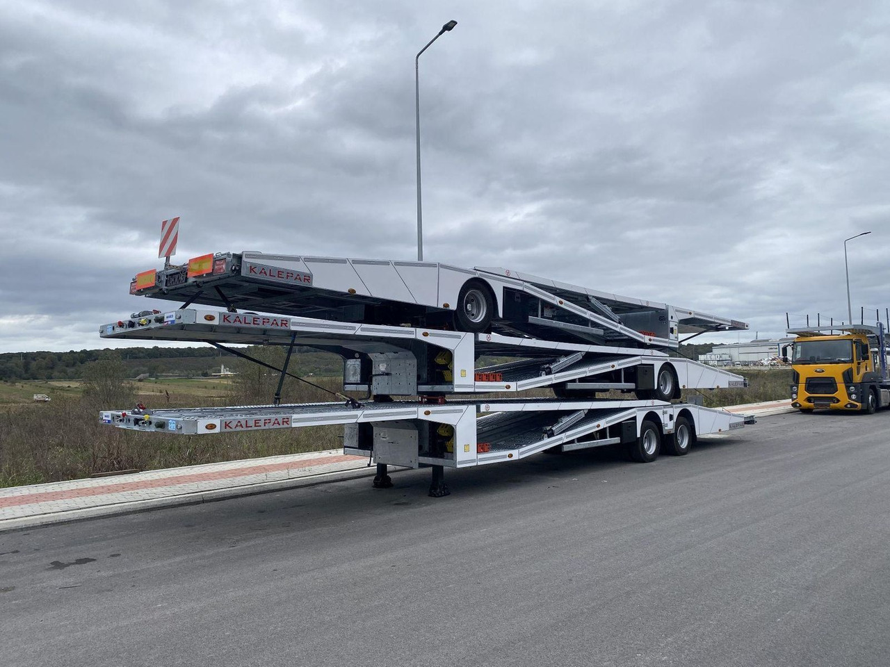 KALEPAR KLP228V4 4er-Autotransporter 2xAchse VDI - Semirremolque portavehículos: foto 4 KALEPAR KLP228V4 4er-Autotransporter 2xAchse VDI - Semirremolque portavehículos: foto 4
