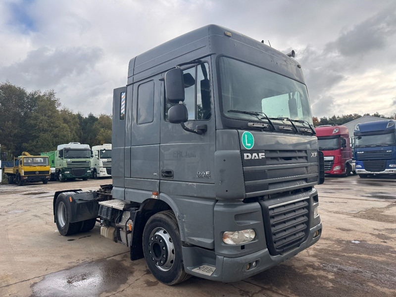 DAF 105 XF 460 Space Cab (MANUAL GEARBOX / BOITE MANUELLE) - Cabeza tractora: foto 3 DAF 105 XF 460 Space Cab (MANUAL GEARBOX / BOITE MANUELLE) - Cabeza tractora: foto 3