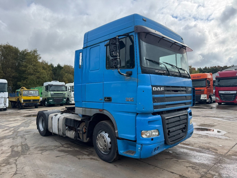 DAF 105 XF 460 Space Cab (MANUAL GEARBOX / BOITE MANUELLE) - Cabeza tractora: foto 3 DAF 105 XF 460 Space Cab (MANUAL GEARBOX / BOITE MANUELLE) - Cabeza tractora: foto 3
