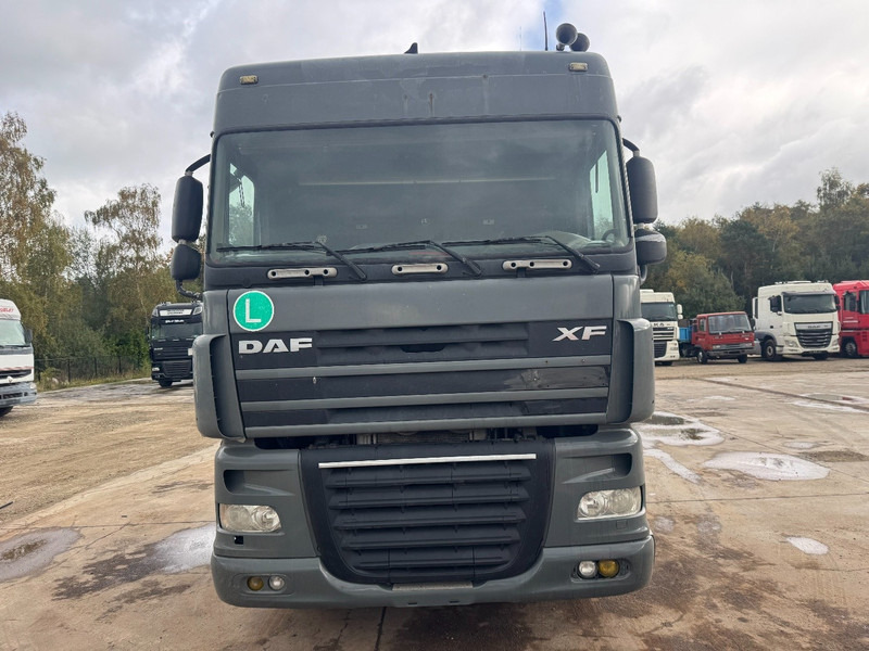 DAF 105 XF 460 Space Cab (MANUAL GEARBOX / BOITE MANUELLE) - Cabeza tractora: foto 2 DAF 105 XF 460 Space Cab (MANUAL GEARBOX / BOITE MANUELLE) - Cabeza tractora: foto 2