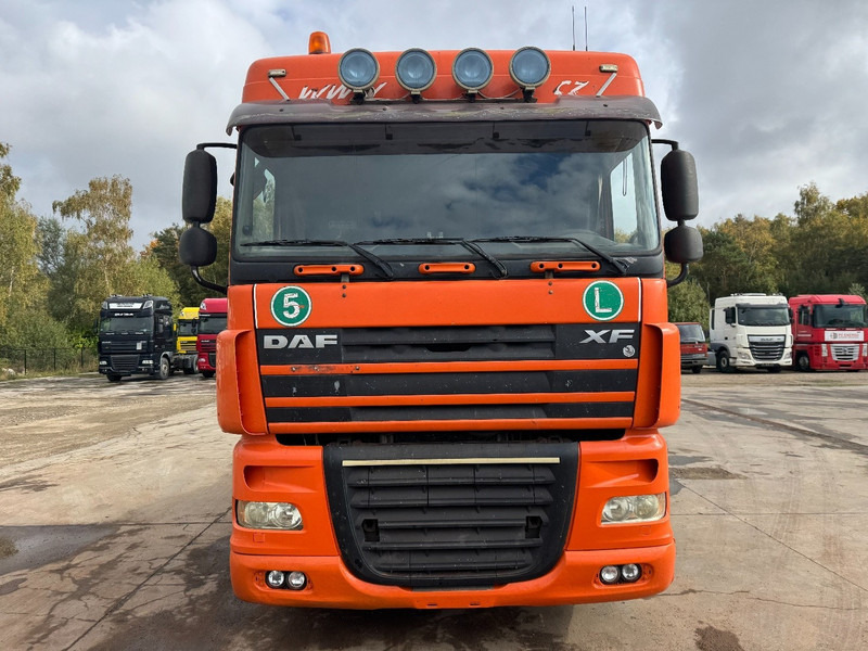 DAF 105 XF 460 Space Cab (MANUAL GEARBOX / BOITE MANUELLE) - Cabeza tractora: foto 2 DAF 105 XF 460 Space Cab (MANUAL GEARBOX / BOITE MANUELLE) - Cabeza tractora: foto 2