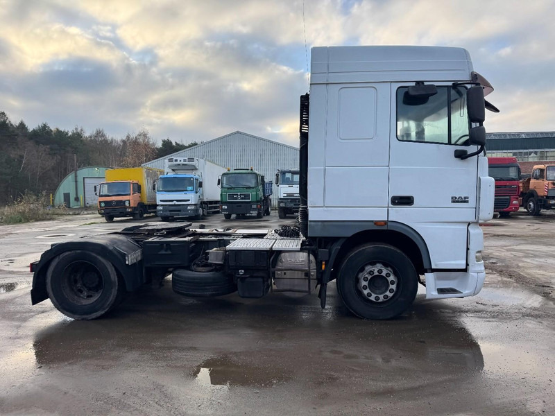 DAF 105 XF 460 Space Cab (MANUAL GEARBOX / BOITE MANUELLE / PERFECT CONDITION) - Cabeza tractora: foto 4 DAF 105 XF 460 Space Cab (MANUAL GEARBOX / BOITE MANUELLE / PERFECT CONDITION) - Cabeza tractora: foto 4