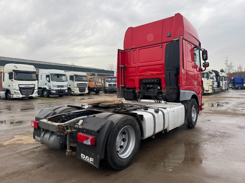 DAF XF 460 Super Space Cab (MANUAL GEARBOX / BOITE MANUELLE / 848.000 km !!!) - Cabeza tractora: foto 5 DAF XF 460 Super Space Cab (MANUAL GEARBOX / BOITE MANUELLE / 848.000 km !!!) - Cabeza tractora: foto 5